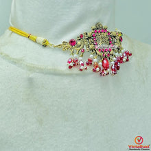 Load image into Gallery viewer, Handmade Jewelry Set With Pearls and Beads
