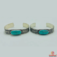 Load image into Gallery viewer, Turkoman Traditional Hippie Style Turquoise Bracelet
