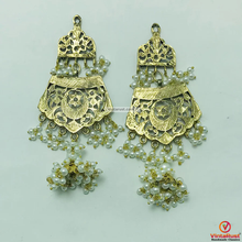 Load image into Gallery viewer, Golden Dangle Earrings With Small Pearls
