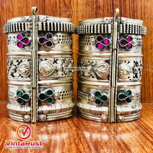 Load image into Gallery viewer, vintage-handcuffs-bracelets
