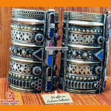 Load image into Gallery viewer, Ethnic Vintage Boho Style Handcuff Bracelet

