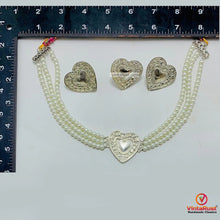 Load image into Gallery viewer, Pearls Beaded Chain Necklace With Earrings
