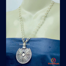 Load image into Gallery viewer, Ethnic Pearls Beaded Chain Necklace
