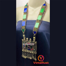 Load image into Gallery viewer, Blue and Green Long Chain Pendant Necklace
