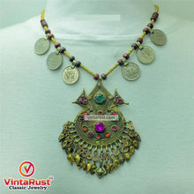 Load image into Gallery viewer, Vintage Metal And Wooden Beaded Chain Necklace
