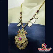Load image into Gallery viewer, Vintage Metal And Wooden Beaded Chain Necklace
