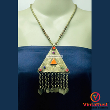Load image into Gallery viewer, Metal And Wooden Beaded Chain Pendant Necklace
