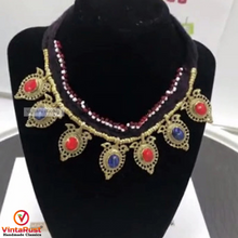 Load image into Gallery viewer, Vintage Statement Collar Choker Stones Necklace
