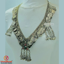 Load image into Gallery viewer, Tribal Kuchi Necklace With Dangling Tassels
