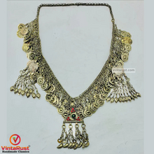 Load image into Gallery viewer, Tribal Kuchi Necklace With Dangling Tassels
