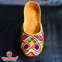 Load image into Gallery viewer, Traditional Handmade Multicolor Wedding khussa
