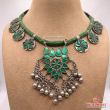 Load image into Gallery viewer, Antique Green Or Red Stones Kuchi Necklace
