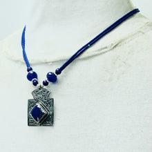 Load image into Gallery viewer, Antique Lapis Lazuli Stone Necklace Beaded Chain
