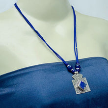 Load image into Gallery viewer, Antique Lapis Lazuli Stone Necklace Beaded Chain
