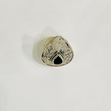 Load image into Gallery viewer, Artisan Handmade Unique Design Stone Ring
