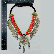 Load image into Gallery viewer, Beaded Chain Necklace With Silver Pendant
