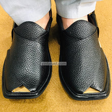 Load image into Gallery viewer, Black Textured Handcrafted Peshawari Chappal
