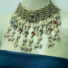 Load image into Gallery viewer, Dangling Tassels Vintage Choker Necklace
