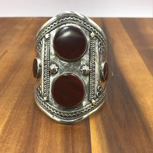 Load image into Gallery viewer, Double Brown Stone Kuchi Bracelet
