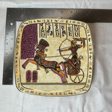 Load image into Gallery viewer, Egyptian Hunting Porcelain Decorative Plate
