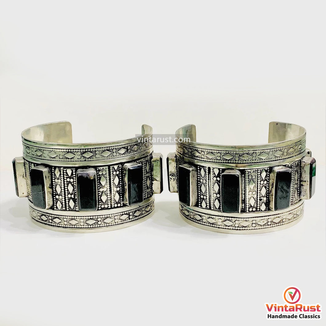 Ethnic Silver Bracelet With Black Stones
