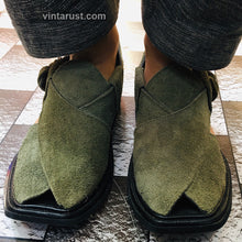 Load image into Gallery viewer, Green Handcrafted Traditional Men&#39;s Shoes
