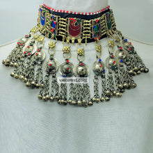 Load image into Gallery viewer, Handcrafted Collar Choker Necklace With Dangling Bells
