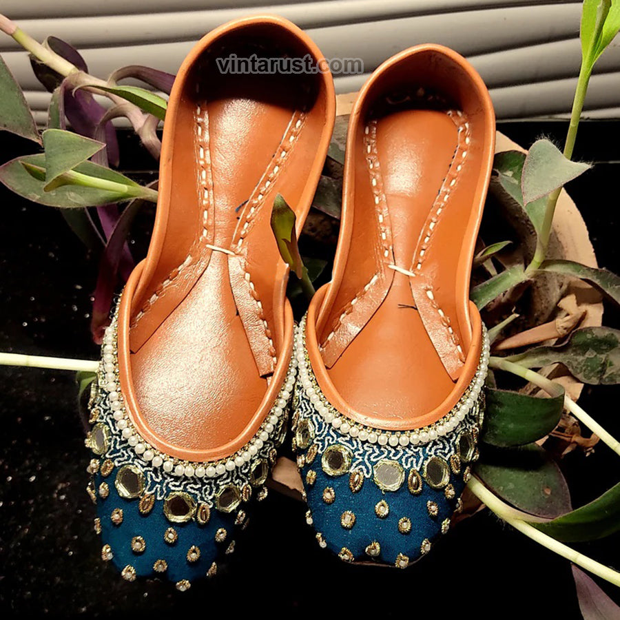 Handcrafted Traditional Punjabi Bridal Khussa