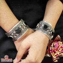 Load image into Gallery viewer, Handcrafted Vintage Stones Cuff Bracelet
