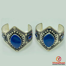 Load image into Gallery viewer, Handmade Boho Lapis Lazuli Gemstone Bracelet
