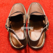 Load image into Gallery viewer, Handmade Brown Leather Kaptaan Chappal
