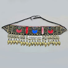 Load image into Gallery viewer, Handmade Choker Necklace With Dangling Leaf Tassels
