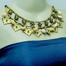 Load image into Gallery viewer, Handmade Choker Necklace With Glass Stones and Shells
