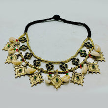 Load image into Gallery viewer, Handmade Choker Necklace With Glass Stones and Shells
