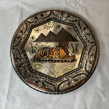 Load image into Gallery viewer, Handmade Egyptian Ancient Pyramids Sphinx Plate
