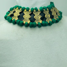 Load image into Gallery viewer, Handmade Green Vintage Choker Necklace
