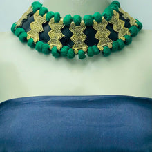 Load image into Gallery viewer, Handmade Green Vintage Choker Necklace
