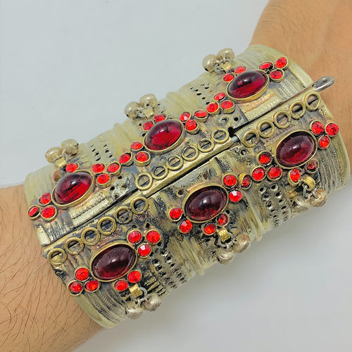 Handmade Red Stone Kuchi Handcuff Bracelet