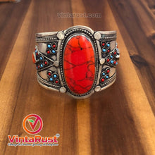 Load image into Gallery viewer, Handmade Stones Bracelet With Turquoise and Red Beads
