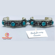 Load image into Gallery viewer, Handmade Tribal Statement Stones Bracelet
