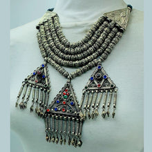 Load image into Gallery viewer, Handmade Tribal Tuareg Necklace With Beads
