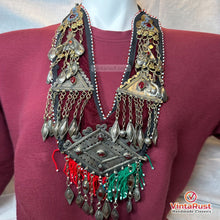 Load image into Gallery viewer, Handmade Turkmen Pendant with Tassels Necklace
