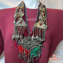 Load image into Gallery viewer, Handmade Turkmen Pendant with Tassels Necklace
