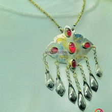 Load image into Gallery viewer, Vintage Turkmen Dangling Pendant Necklace
