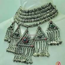 Load image into Gallery viewer, Multilayer Beaded Necklace With Dangling Pendants
