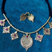 Load image into Gallery viewer, Vintage Coins Necklace With Jewelery Set
