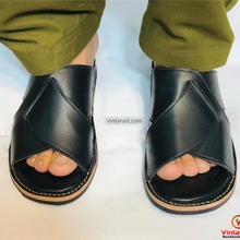 Load image into Gallery viewer, Men’s Black Peshawari Chappal
