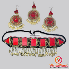 Load image into Gallery viewer, Handmade Necklace With Matha Tikka and Earrings
