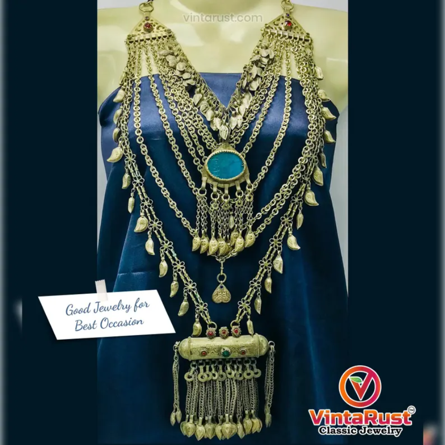 Multilayers Bib Necklace With Dangling Amulet Style Pendant