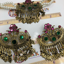 Load image into Gallery viewer, Pink and Green Flower Jewelry Set
